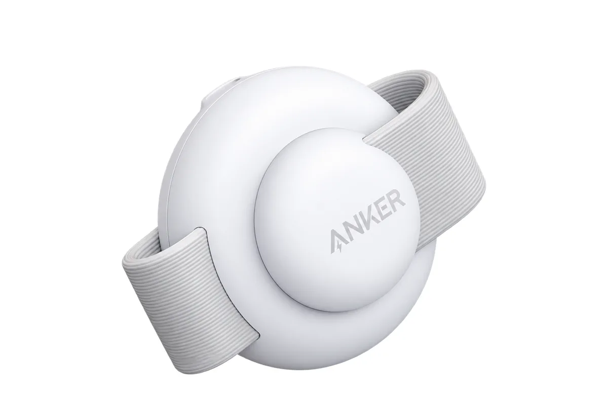 Anker MagGo Wireless Charging Station (3-in-1 Foldable): Foldable Qi2 charging station for iPhone, Apple Watch and AirPods with 15W MagSafe-compatible charging (2 of 3)