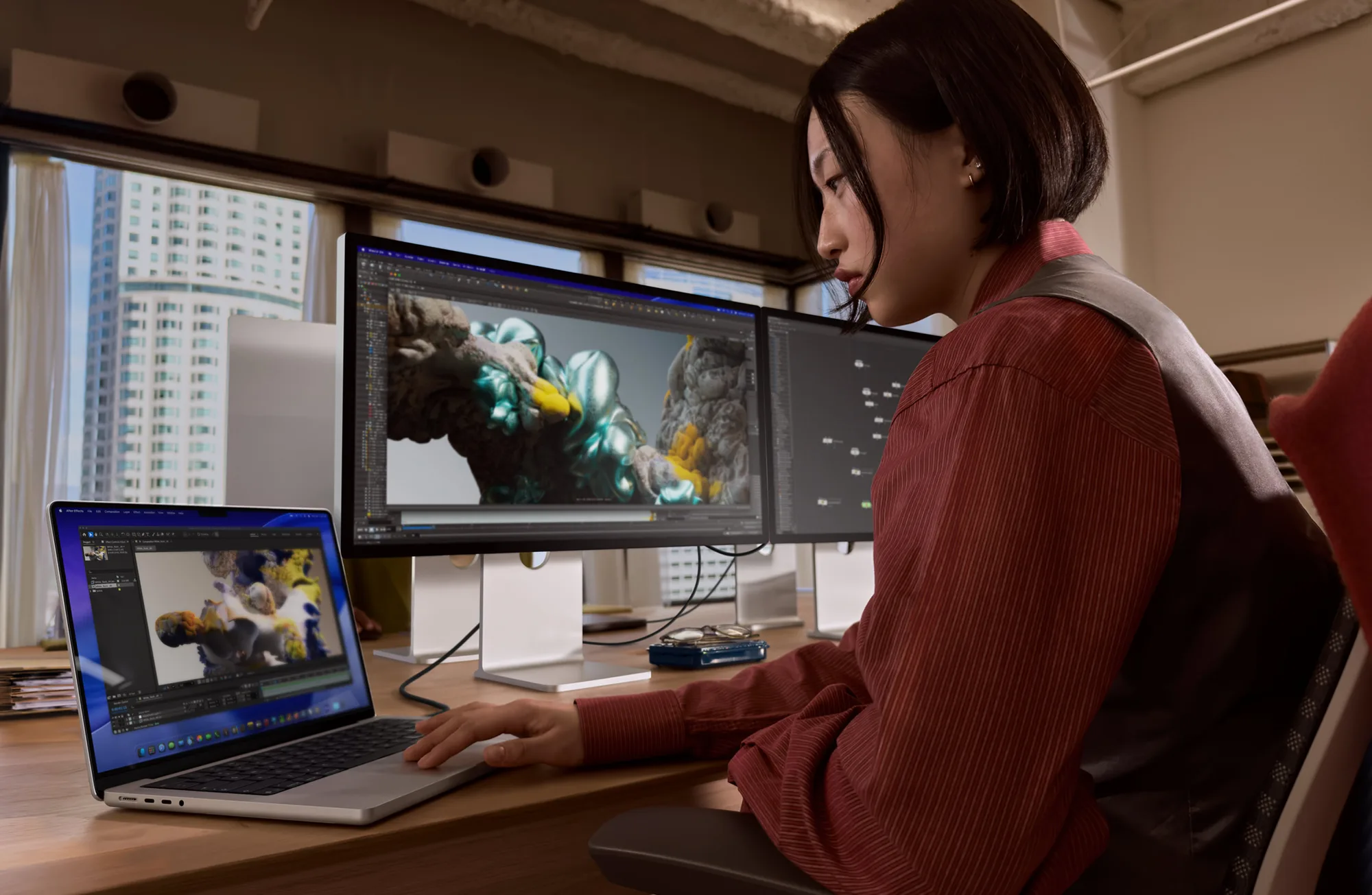 Apple Studio Display XDR: 27-inch 5K mini-LED display with 2000-nit HDR, 120Hz Adaptive Sync and two Thunderbolt 5 ports (2 of 6)