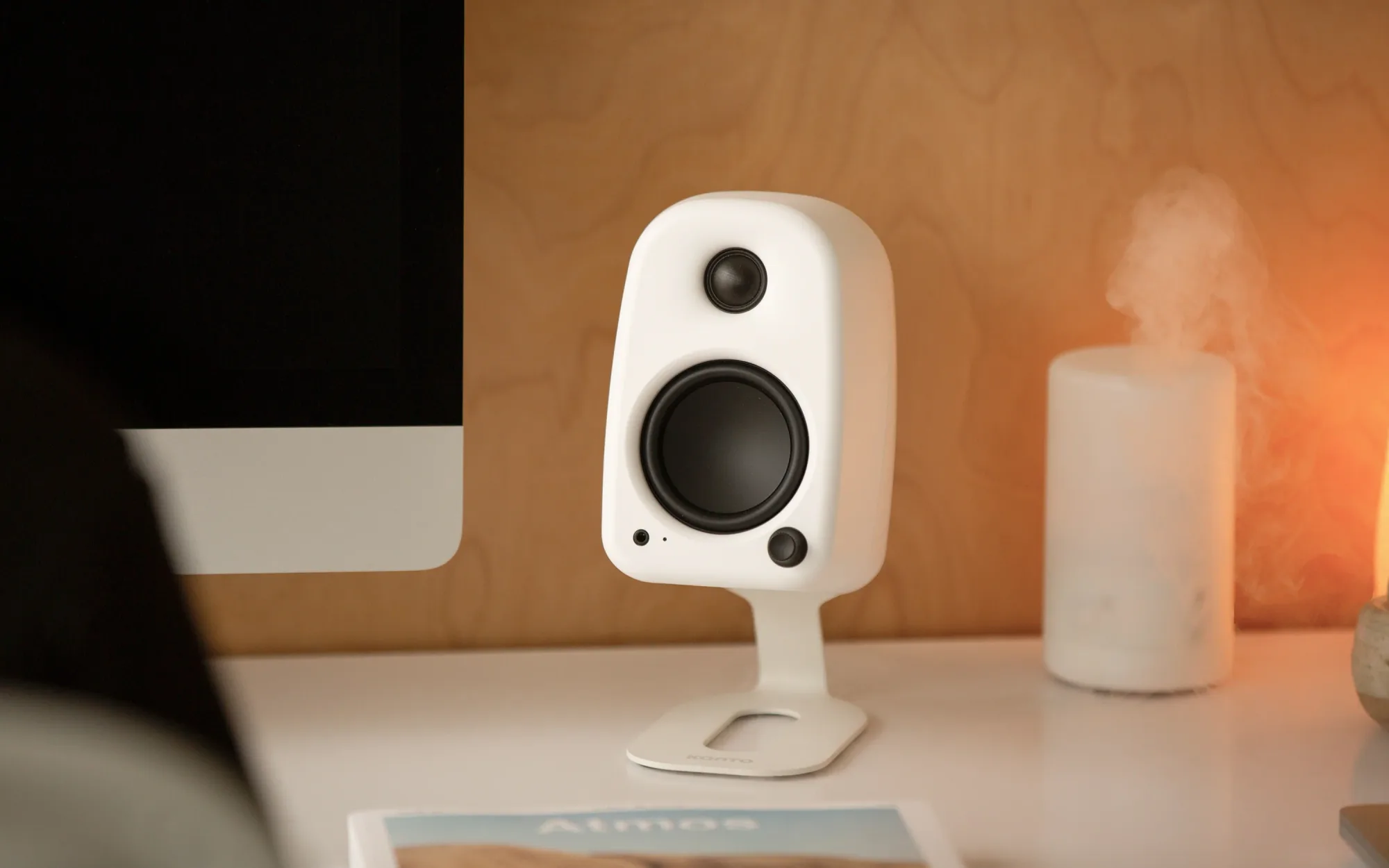 Kanto UKI Powered Desktop Speakers: Compact powered desktop speakers with USB-C audio, Bluetooth 5.3 and a subwoofer output (5 of 8)