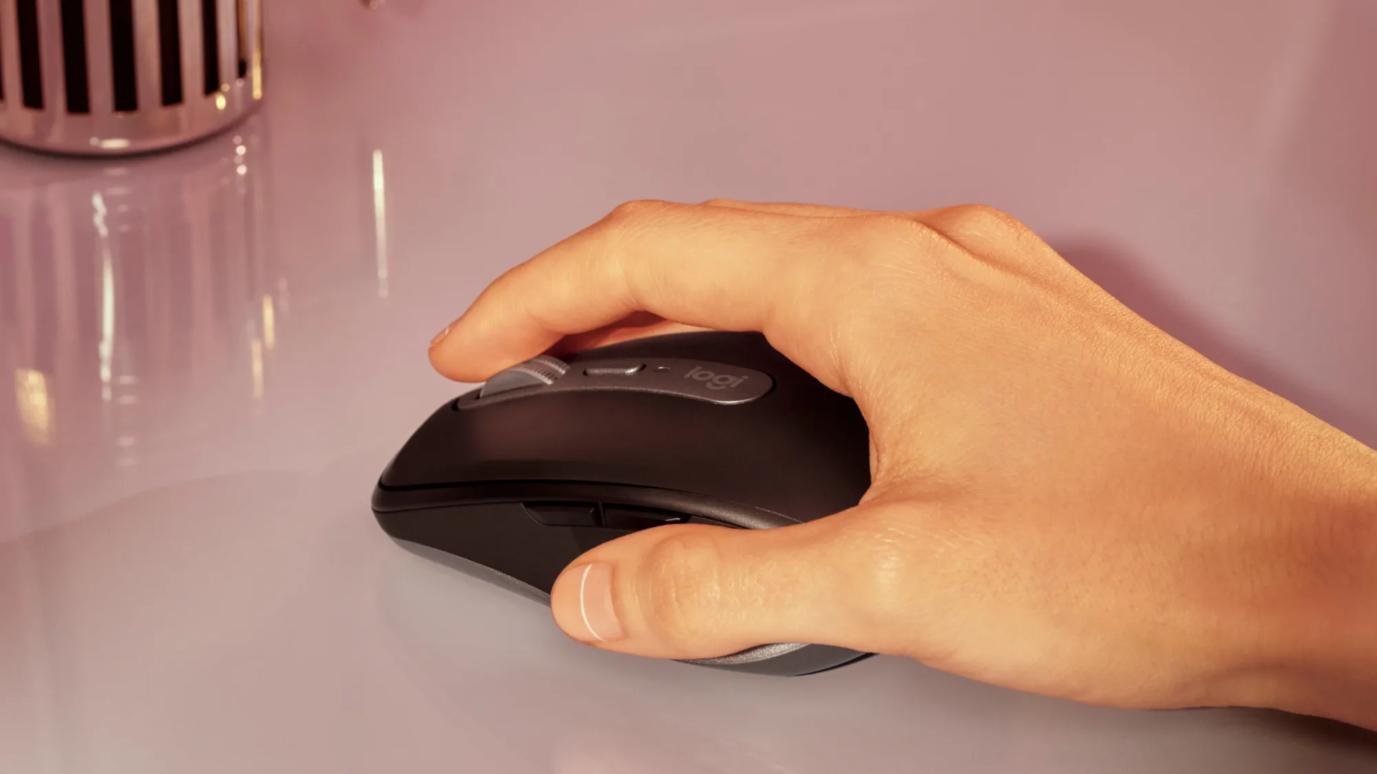 Logitech MX Anywhere 3S for Mac: Compact wireless mouse with an 8K DPI any-surface sensor, quiet clicks, and MagSpeed scrolling (6 of 7)