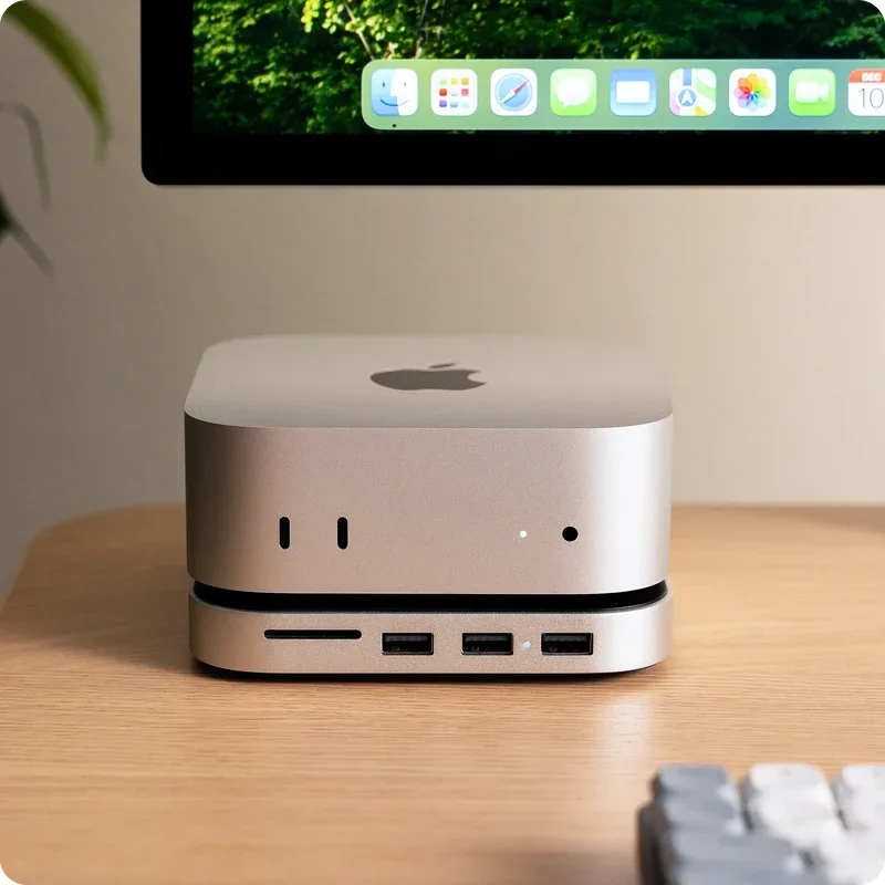 Satechi Mac mini M4 Stand & Hub: Aluminum Mac mini stand and hub with front ports and a built-in NVMe SSD enclosure (8 of 8)